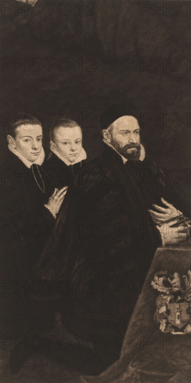 Louis del Rio, maître des requêtes au conseil private du Brabant en 1578, et ses fils., Portrait of Antonio del Rio with his two sons, Musée national du Louvre, print, printmaker: Eugène Gaujean, France, after painting by Adriaen Thomasz. Key, after painting by Anthonis Mor, printer (person): Alfred Salmon, Paris, 1860 - 1900, printer (person), paper, etching, intaglio printmaking technique, engraving, height 411 mm x width 240 mm, Person, Antonio del Rio, historical persons, father and son(s) (family group), A sepia-toned portrait shows three clothed figures seated closely together against a dark background, each wearing dark garments with high, white ruffled collars; the rightmost figure has a beard and a dark cap and rests one hand on a tablecloth bearing a decorative crest while the other hand holds a small book, the two figures to the left appear younger with short hair and similar collars and their hands visible near the center figure's shoulder and chest.