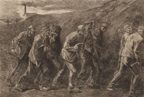 Ten miners on their way to work, print, inscription, inscription: '1er Etat difénitif', printmaker: Karl Meunier, after design by Constantin Emile Meunier (attributed to), 1874 - 1894, Attributed to, paper, etching, intaglio printmaking technique, etching with plate tone, height 209 mm x width 297 mm, miner, A monochrome drawing showing a row of men walking in the same direction across a textured landscape, each wearing simple work clothes and brimmed hats, their postures slightly hunched and their faces rendered with strong lines and shadow; some men hold hand tools with short handles, others carry sacks or rest their hands on their hips, and their footwear appears heavy and worn; behind them a sloped, crosshatched ground rises to a ridge, and in the distant background there is a small building with a tall smokestack emitting a plume and a simple bridge structure visible against a lighter sky.