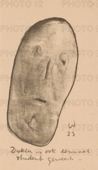 Caricature of a doctor, print, At the bottom of the text: 'A doctor was once a student too.', printmaker: Erich Wichmann, 1923, paper, lithography, height 240 mm x width 140 mm, physician, doctor, caricatures (human types), A charcoal or pencil sketch of an elongated, rounded head or mask rendered on tan paper, showing subtle shading and smudging to suggest facial contours, an ear-like shape on one side, shallow depressions where eyes might be, and a suggestion of a mouth area, with a darker outline along the right edge and soft tonal variations across the surface.