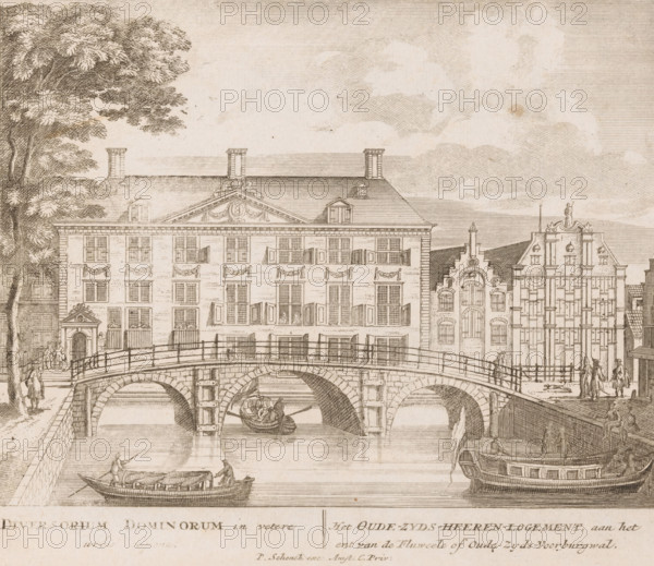 Diversorum Dominorum in vetere urbis regione, Het Oude-Zyds-Heeren-Logement, aan het ent van de Fluweele of Oude-Zyds-Voorburgwal, Gezicht op het Oudezijds Heerenlogement in Amsterdam, 100 Illustratiee der principegebouwen van Amsterdam, print, publisher: Pieter Schenk (I), Amsterdam, publisher: Barent Greve, 1710 - 1711, printmaker, paper, etching, engraving, height 173 mm x width 203 mm, An etching of a waterfront scene showing a stone arched bridge spanning a canal with boats beneath and alongside it, a large multiwindowed building with shuttered windows and decorative pediment behind the bridge, adjacent ornate narrow facades with stepped gables, a tree with dense foliage on the left, figures walking on the bridge and the quays, and small rowed and moored boats in the water.