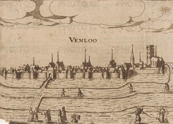 Venloo, View of Venlo, print, book illustration, View of Venlo from the southeast. The Keulsepoort, also known as the Laarpoort, is visible. Dutch text on verso., publisher: Jan Jansz., Arnhem, 1615, printmaker, paper, etching, letterpress printing, with text in letterpress on verso, height 140 mm x width 195 mm, Print used in: Petit, Jean François le. Nederlantsche Republycke, bestaende inde staten so generale, als particulier van 't hertochdom Gelder, graefschap van Hollant, West-vrieslandt, ende van Zeelandt, provincien van Utrecht, Vrieslant, Over-IJssel ende van Groeninghen (…). Arnhem: Jan Jansz., 1615., prospect of city, town panorama, silhouette of city, city-gate, Venlo, Keulsepoort, A wide sepia-toned engraving shows a fortified medieval town behind a wall with multiple round towers and a gateway connected to a causeway crossing a body of water. Rows of tightly packed houses with steep gabled roofs rise behind the wall, interspersed with tall church spires and a square tower....