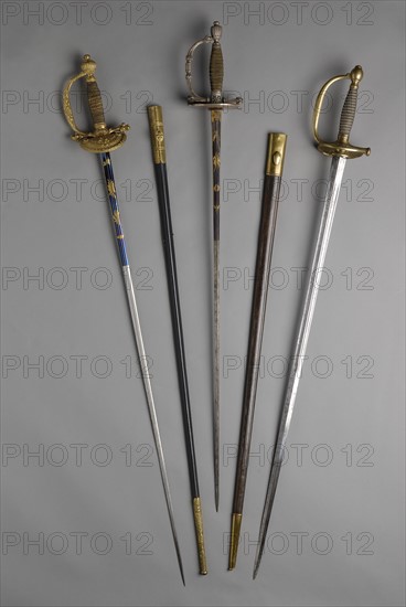 Ensemble d'épées du 19e siècle