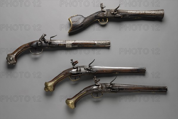 Ensemble de pistolets du 19e siècle