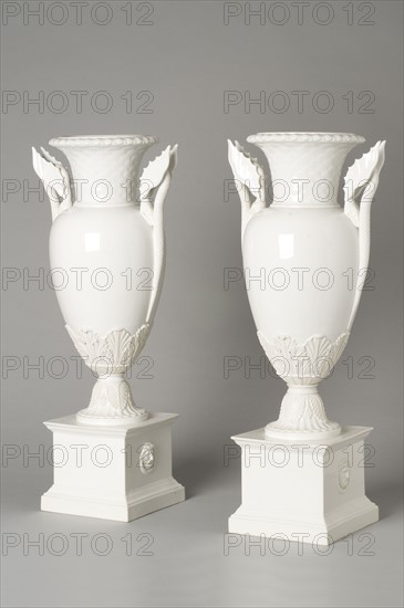 Pair of vases, baluster-shaped, beginnig of the 19th Century