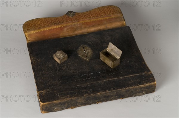 Wallet - writing case with extensible pocket, 1791