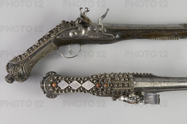 Détail d'une paire de pistolets à silex ottomans, fin du 18e siècle, début du 19e siècle