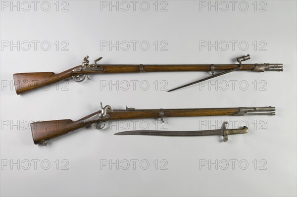 Fusil, carabine et sabre baïonnette, 19e siècle