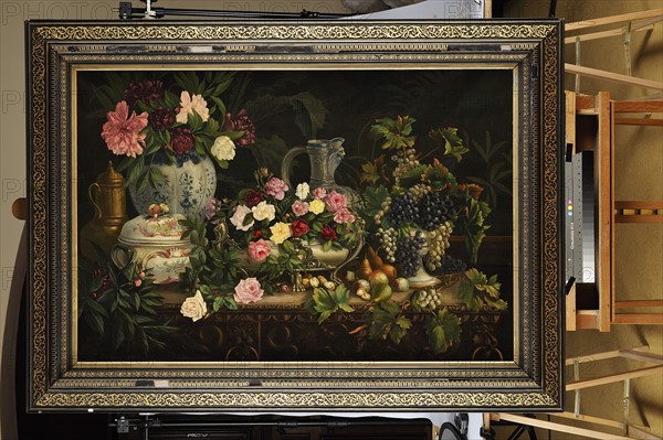 Paul Lahure, "Nature morte aux fleurs et fruits sur un entablement"