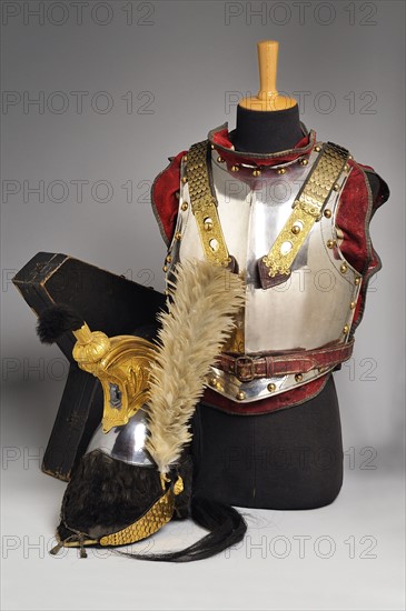 Cuirasse et casque