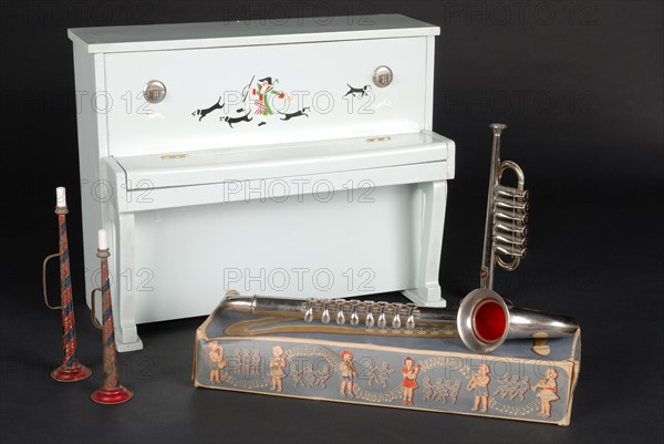 Toys : music instruments set for children