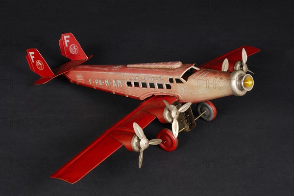 Jouet : avion service transatlantique Joustra