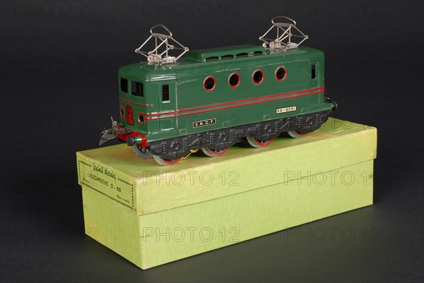 Toy : BB 8051 electric locomotive