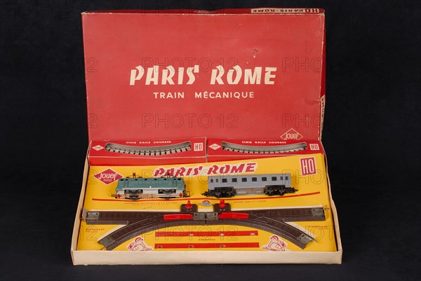 Jouet : coffret train mécanique "Paris Rome" avec sa clé