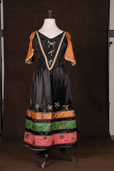 Theatrical costume : gypsy dress