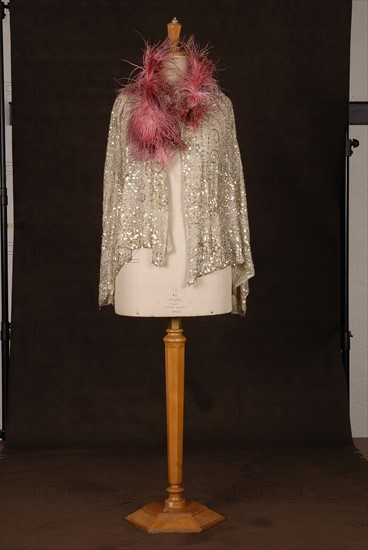 Theatrical costume : beaded 1925-1930 evening cape