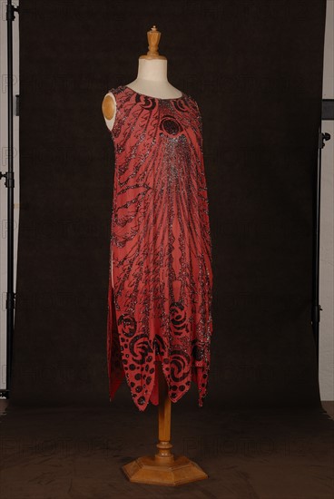 Theatrical costume : 1925 beaded dress