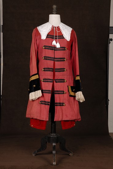 Theatrical costume : man costume, Louis XIV style