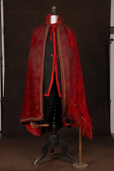 Theatrical costume : villager costume, Louis XV style