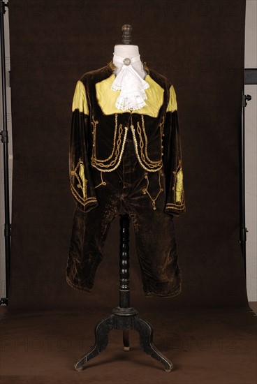 Costume de théâtre : costume d'espagnol