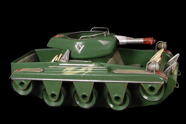 Toy : carrousel tank