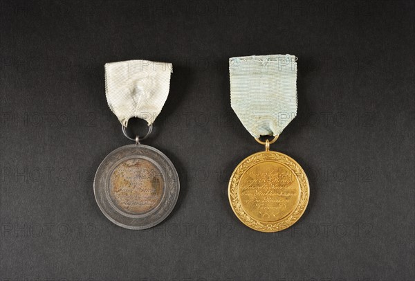 Deux médailles d'honneur et de bravoure du Royaume de Hollande (avers)