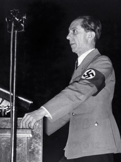 People Paul Joseph Goebbels Joseph Goebbels at the German Socialist Convention in Berlin Germany i
