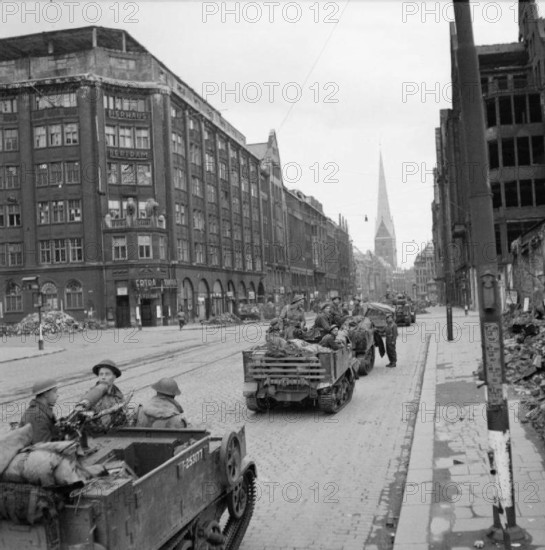 The British Army in North-west Europe 1944-45 Universal carriers of 1/5th Queen s Regiment, 7th Armoured Division in Ham