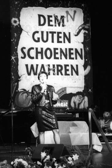 Wahlkampfabschluss der Grünen in der Alten Oper zu Frankfurt am Main Claudia Roth