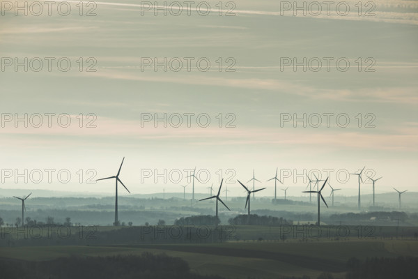 Windkraftanlagen in Sachsen 29.12.2019, Sachsen, GER - Windkraftanlagen in Sachsen, Sachsen Deutschland, DEU Windkrafta