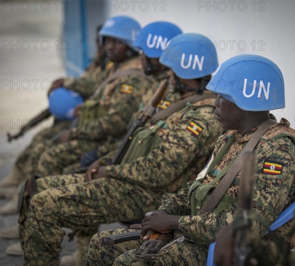 Blauhelm-Soldaten auf dem gesicherten Aussenbereich des Flughafen von Mogadischu. 01.05.2017, Mogadischu. Mogadischu So