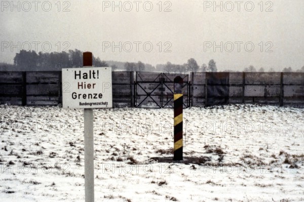 Grenzsperranlage und Grenzmetallzaun an der Staatgrenze zur Deutschen Demokratischen Republik Bad B
