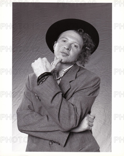 Portrait of Mick Hucknall of Simply Red circa 1985 PUBLICATIONxNOTxINxUSA Copyright: xRonxWolfsonx/xRockxNegativesx/xMed