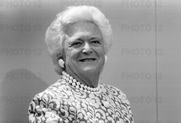Deutschland, Muenchen, 05.07.1992 Archiv.: 35-12-01 Weltwirtschaftsgipfel Foto: Barbara Bush, Ehefrau von George Bush We