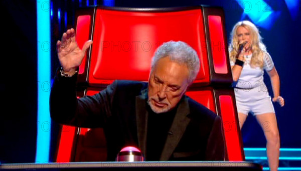 Tom Jones on The Voice - 24 January 2015 FAM53407 Copyright: x FAMOUSx aap3z380