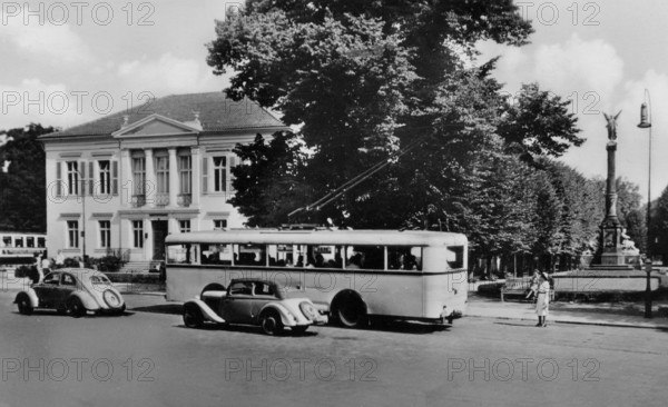 Bielefeld, Oberntor mit Handwerkskammer (historisches Motiv) 05/04 teu NRW Nordrhein Westfalen Stadt Innenstadt Altstadt