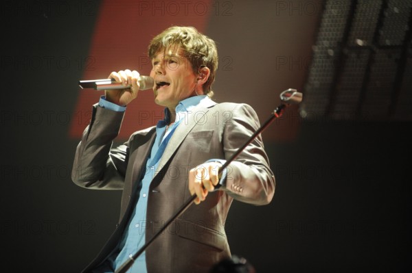 a-ha während ihrer Tour in der Kölner Lanxess-Arena: Sänger Morten Harket