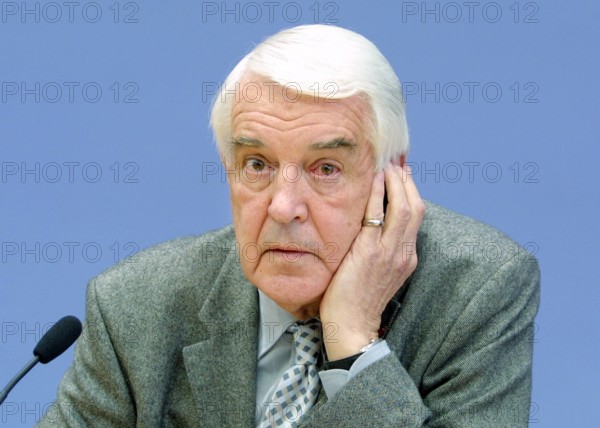 Peter Boenisch Vorsitzender des deutschen Lenkungskreises des Petersburger Dialogs Berlin 26 03