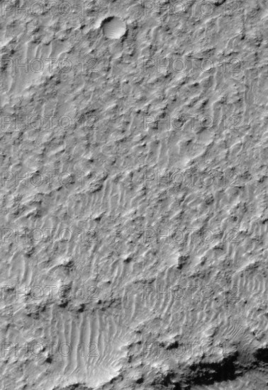 Mariner 4 Meets Mars Global Surveyor -- Mariner Crater 1965 and 1999 Copyright: xpiemagsx piemagsspace-14845 !ACHTUNG AU
