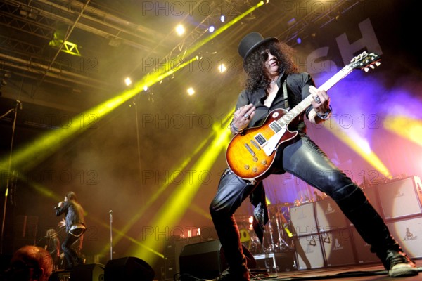 Slash featuring Myles Kennedy & The Conspirators in Hamburg live in der Alsterdorfer Sporthalle Ham