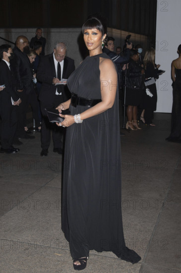 Iman Abdulmajid bei der Verleihung der CFDA Fashion Awards 2021 im The Pool im Seagram Building. New York, 10.11.2021 *