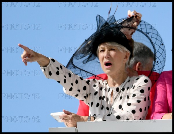 Image ¬ 02/06/2018. Epsom, United Kingdom. Investec Derby Festival-Derby Day. Dame Helen Mirren Watching the Derby on