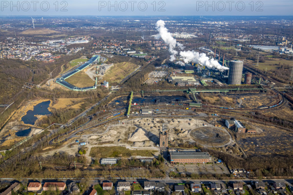 Luftbild, Halde Prosperstraße mit Alpincenter Bottrop Skihalle und Baustelle, ArcelorMittal Bottrop, ehemalige Zeche Pro