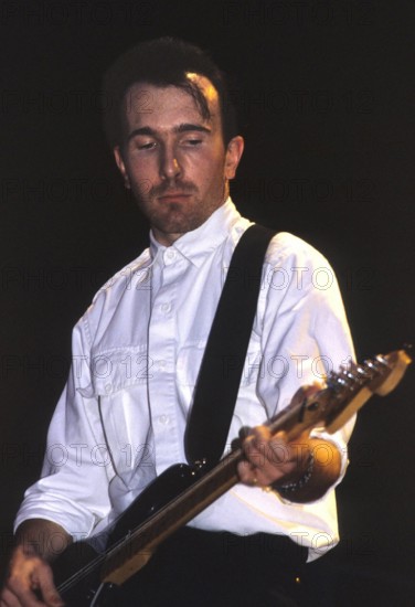 Bildnummer: 58088930 Datum: 14.11.1984 Copyright: imago/Future Image
The Edge / David Howell Evans (U2) U2 Konzert der War -Tour in der Londoner Wembley Arena Foto:xR.xKeuntjex/xFuturexImage People Kultur Musik xmk x0x 1984 hoch Musiker Gitarrist Rock
58088930 Date 14 11 1984 Copyright Imago Future Image The Edge David Howell Evans U2 U2 Concert the was Tour in the London Wembley Arena Photo XR Celebrities Culture Music xmk x0x 1984 vertical Musician Guitarist Rock