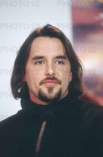 Bildnummer: 58030949 Datum: 01.02.1995 Copyright: imago/teutopress
Richard Linklater 02/95 te Mann Film USA Regie Schnäuzer dunkelhaarig leger hoch Portrait neutral People x0x xkg 1995 hoch
58030949 Date 01 02 1995 Copyright Imago Richard Linklater 02 95 Te Man Film USA Director Schnäuzer dark haired casual vertical Portrait neutral Celebrities x0x xkg 1995 vertical