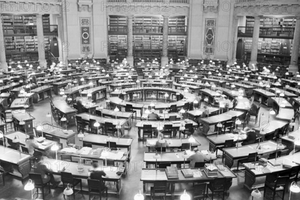 Staatsbibliothek zu Berlin Der frühere Kuppellesesaal der Staatsbibliothek zu Berlin (ehemals Preußische Staatsbibliothe