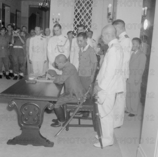 RECORD DATE NOT STATED  The Far East- Singapore, Malaya and Hong Kong 1939-1945 Liberation and Repatriation August - Sep