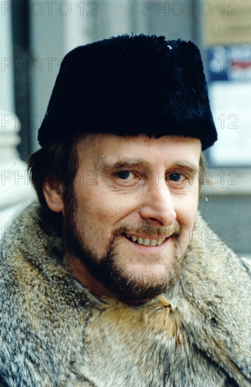 ROGER NORRINGTON Roger Norrington, britischer Dirigent, Interpret Alter Musik, Portrait, circa 1997. Roger Norrington, E