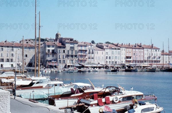 Bildnummer: 58549147  Datum: 01.08.1958  Copyright: imago/Gerhard Leber
Hafen St. Tropez Fr, ca. 1958, Hafen St. Tropez Gesellschaft GER xmk x0x 1958 quer Europa Stadt Geschichte historisch Architektur Tourismus touristic aussen Aussenaufnahme outdoor geschichtlich historische historic 50 60 50er 60er Frankreich Cote d Azur Mittelmeer Hafen Boote Schiffe Hafenanlage Stadtansicht 

 58549147 Date 01 08 1958 Copyright Imago Gerhard Liver Port St Tropez Fri Approx 1958 Port St Tropez Society ger xmk x0x 1958 horizontal Europe City History historical Architecture Tourism Touristic exterior Outside view Outdoor historically historical Historic 50 60 50 60 France Cote D Azur Mediterranean Port Boats Ships Port facility City view