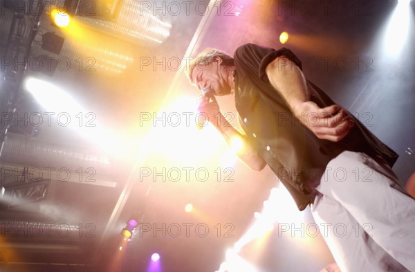 1/ Konzert: Deep Purple, Sänger Ian Gillan in der Berliner ColumbiaHalle am 20.10.2003, HardRock, Hard Rock, Bombastroc