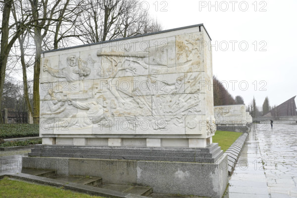 Berlin, world war II GERMANY, former East-Berlin, Treptow, soviet world war II memorial and soldier cemetary with 7000 g